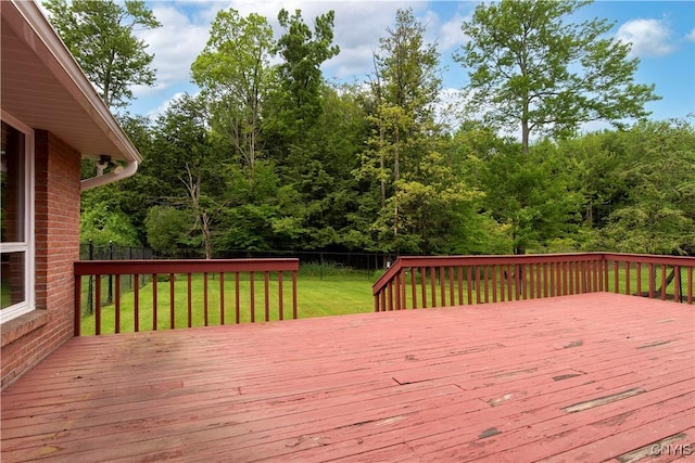 16 Silver Birch Ct, New Hartford, NY 13413 - deck with a fenced backyard