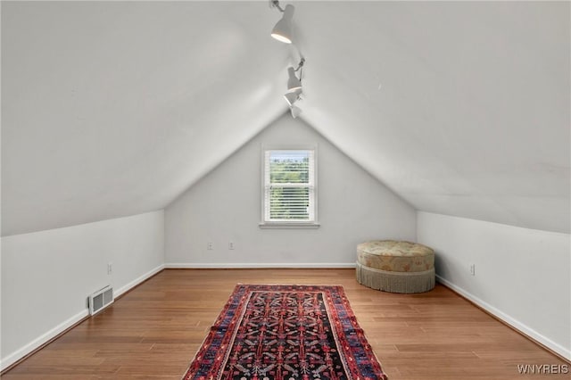 580 Roycroft Blvd, Cheektowaga, NY 14225 - additional living space featuring wood finished floors and vaulted ceiling