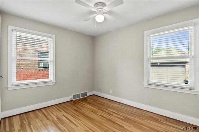 580 Roycroft Blvd, Cheektowaga, NY 14225 - empty room with light wood-type flooring and ceiling fan