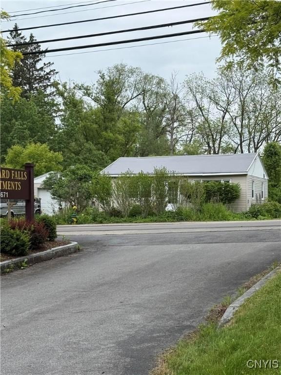 4648 Brickyard Falls Rd, Manlius, NY 13104 - view of asphalt street