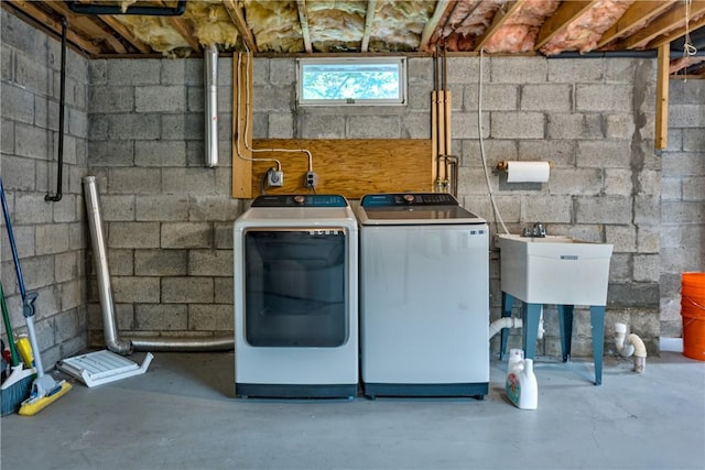 22 Bugbee Rd, Oneonta-City, NY 13820 - laundry area with separate washer and dryer