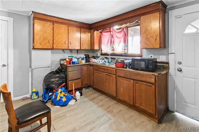 319 Ferry Ave, Niagara Falls, NY 14301 - photo 5