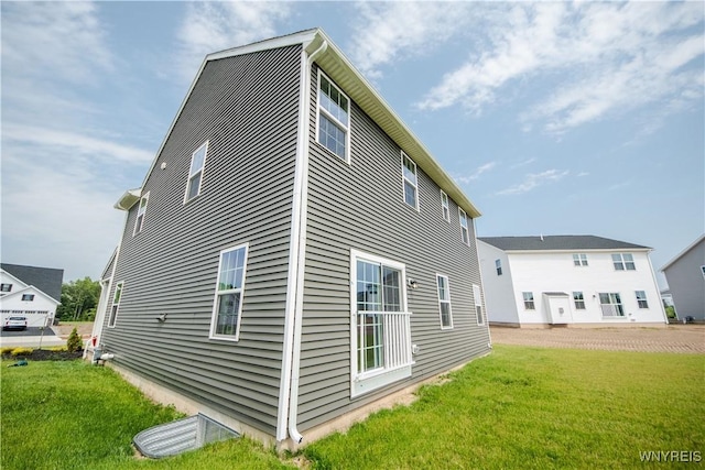510 Limestone Ct, Grand Island, NY 14072 - view of property exterior featuring a lawn