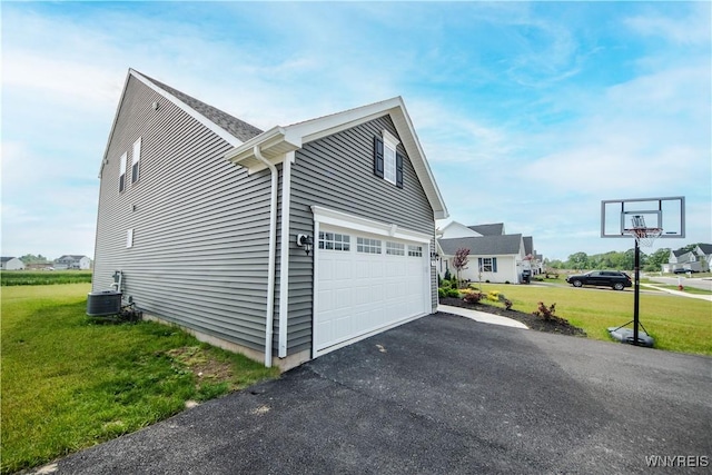 510 Limestone Ct, Grand Island, NY 14072 - view of side of property featuring a lawn and asphalt driveway