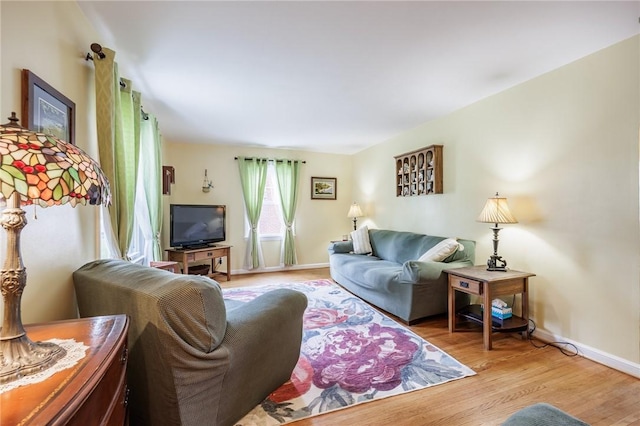 309 Brandon Rd, Irondequoit, NY 14622 - living area featuring light wood-type flooring and baseboards