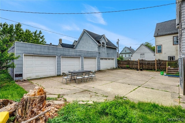 1083 E Lovejoy St, Buffalo, NY 14206 - view of garage