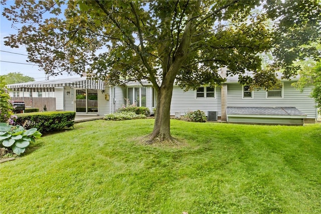 38 Moroa Dr, Irondequoit, NY 14622 - view of yard with a pergola and a patio area