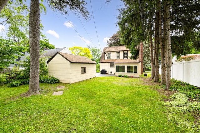 25 Kiniry Dr, Irondequoit, NY 14609 - back of property with an outdoor structure