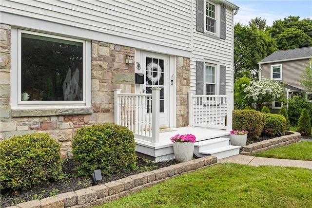 78 Lyndale Dr, Gates, NY 14624