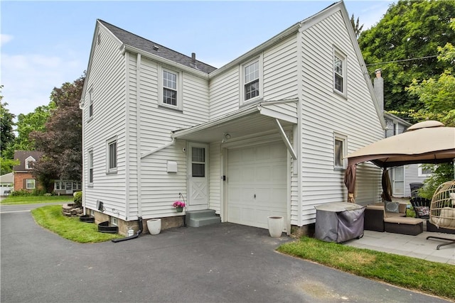 78 Lyndale Dr, Gates, NY 14624