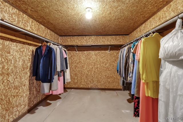 6182 Townline Rd, Wheatfield, NY 14094 - view of spacious closet