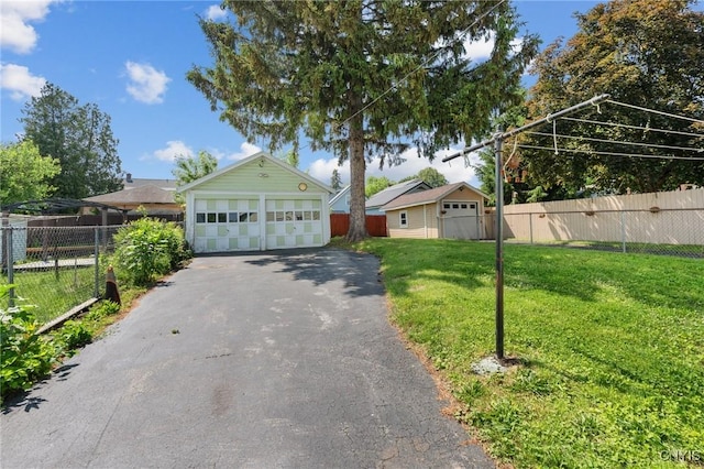 344 S Collingwood Ave, Syracuse, NY 13206 - single story home featuring a garage