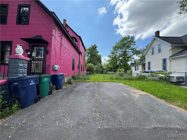 64 Timon St, Buffalo, NY 14211 - view of side of property