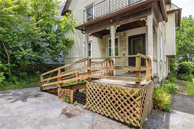 48 Rosedale St, Rochester, NY 14620 - entrance to property
