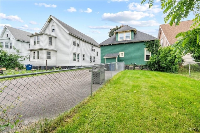 606 Tompkins St, Syracuse, NY 13204 - rear view of house