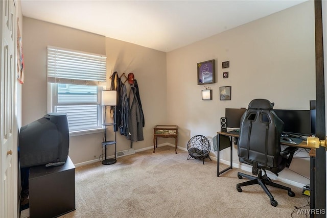 180 Lovering Ave, Buffalo, NY 14216 - carpeted office with baseboards