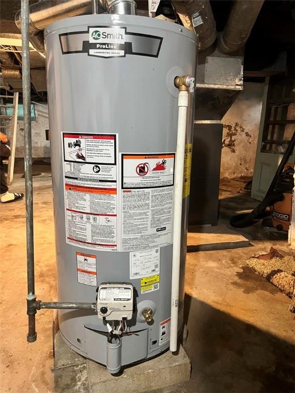 149 Post Ave, Rochester, NY 14619 - utilities featuring water heater