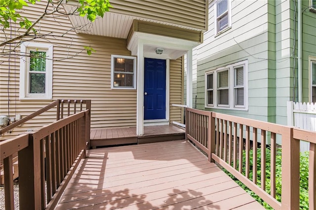 70 Field St, Rochester, NY 14620 - view of wooden terrace