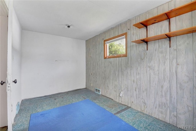 464 Rowley Rd, Cheektowaga, NY 14043 - empty room with carpet flooring