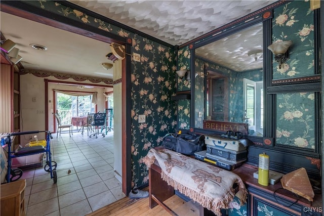 7460 State Highway 29, Oppenheim, NY 13329 - bathroom with crown molding and wallpapered walls