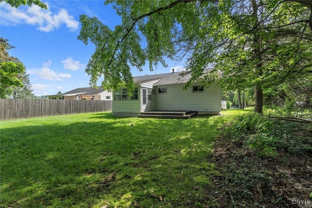 130 Hillcrest Rd, Onondaga, NY 13219 - view of yard with a deck