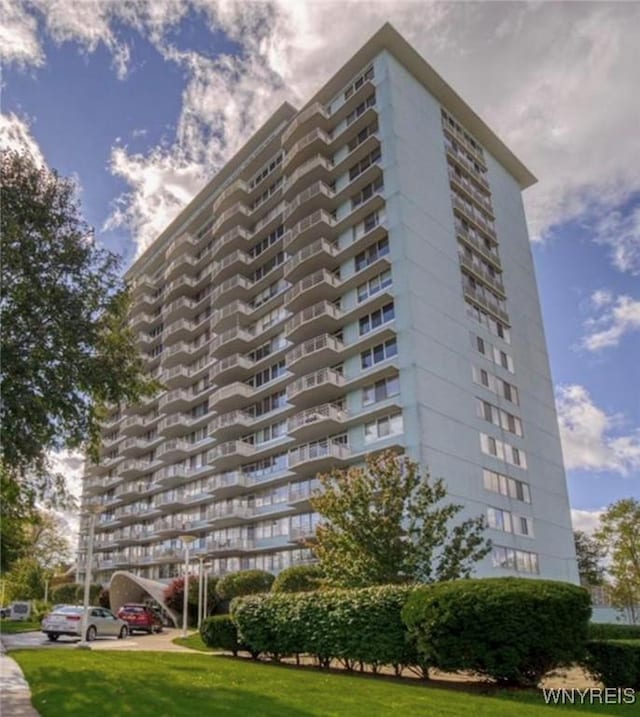 1088 Delaware Ave Unit 3B, Buffalo, NY 14209 - view of apartment building / complex