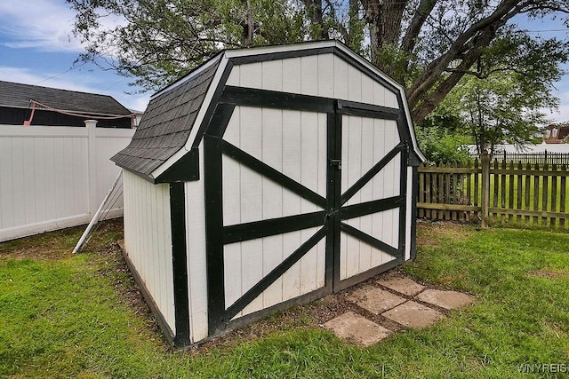 177 Foxpoint W, Amherst, NY 14221 - view of shed with a fenced backyard