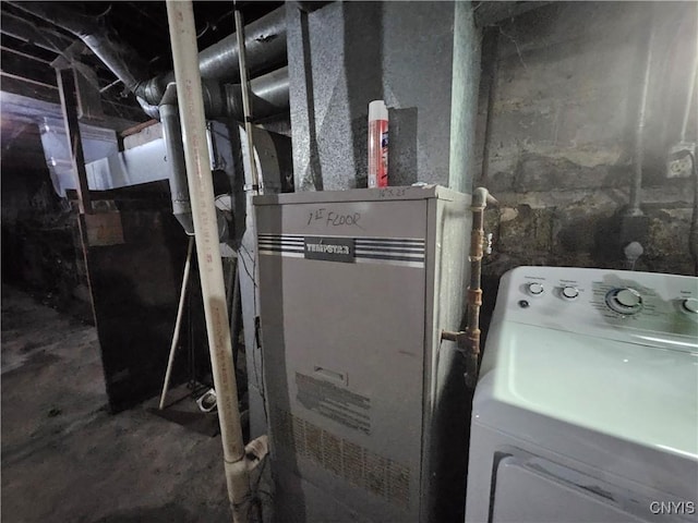 283 Genesee Park Dr, Syracuse, NY 13224 - utilities featuring washer / dryer