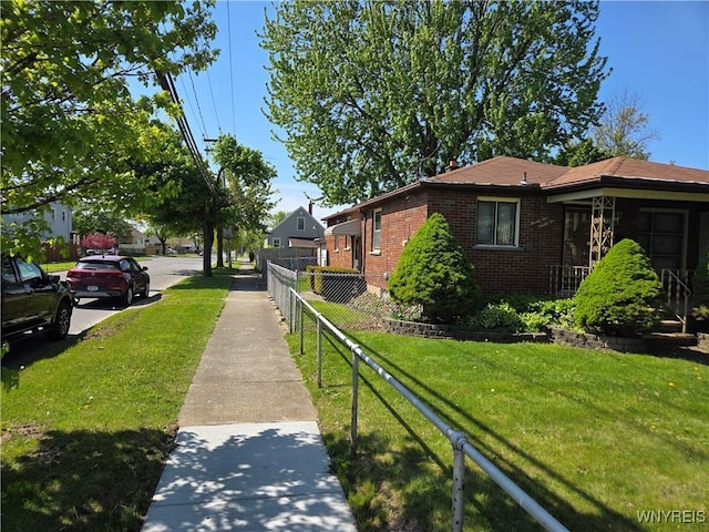2595 Jerauld Ave, Niagara Falls, NY 14305 - view of yard featuring a residential view