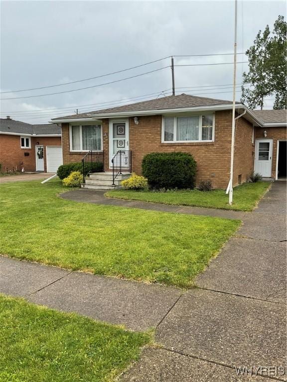 26 Tamark Ct, Cheektowaga, NY 14227 - photo 1