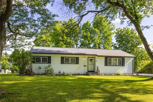 32 Princess Dr, Henrietta, NY 14623 - ranch-style home featuring entry steps and a front yard