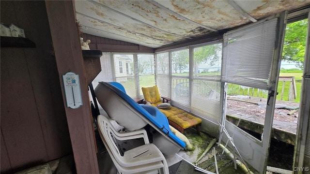 9407 Lakeshore View Rd, Sullivan, NY 13037 - sunroom featuring lofted ceiling