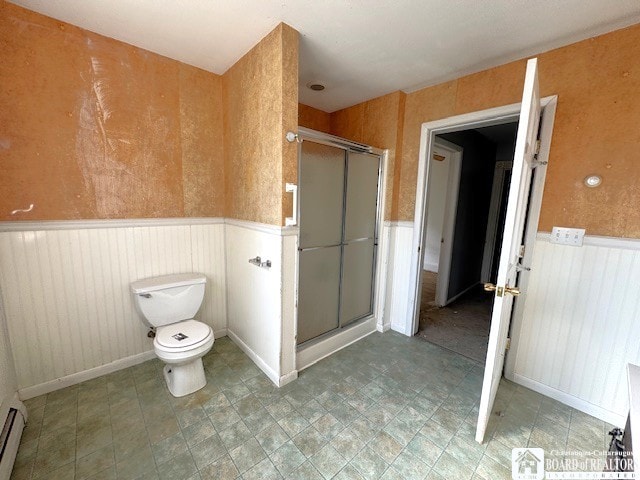 3 Jaekle Ave, Hanover, NY 14136 - full bathroom with wainscoting, a stall shower, and a baseboard radiator