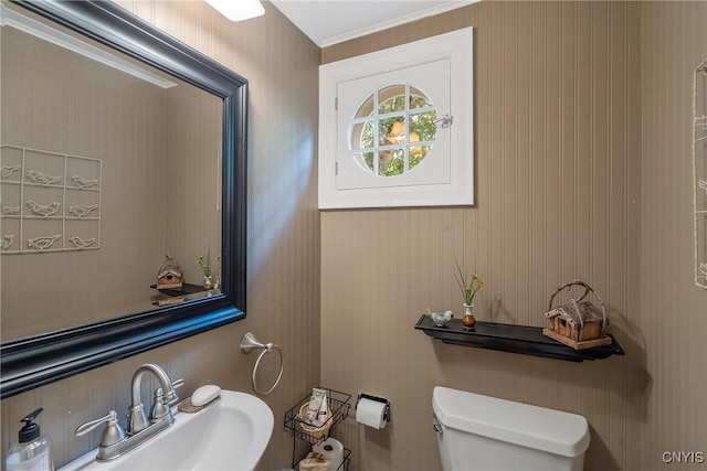 2 Morton Rd, Dewitt, NY 13214 - bathroom featuring toilet and crown molding