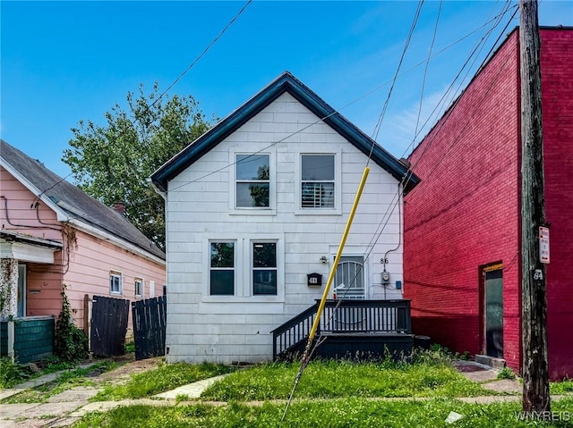 86 Deshler St, Buffalo, NY 14212 - back of property
