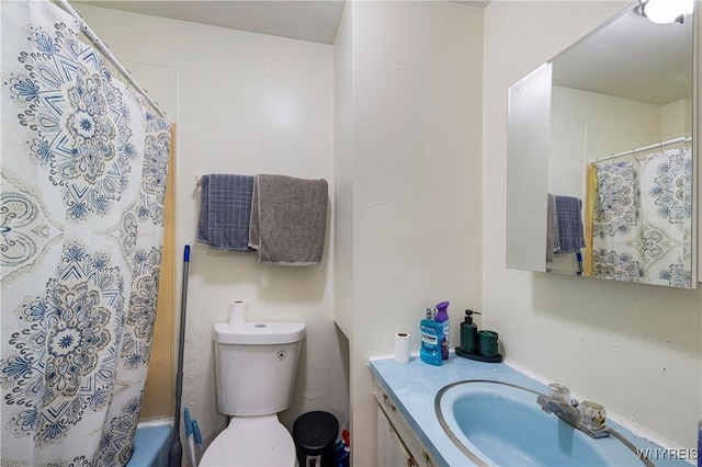 1004 19th St, Niagara Falls, NY 14301 - bathroom with vanity and shower / bath combination with curtain