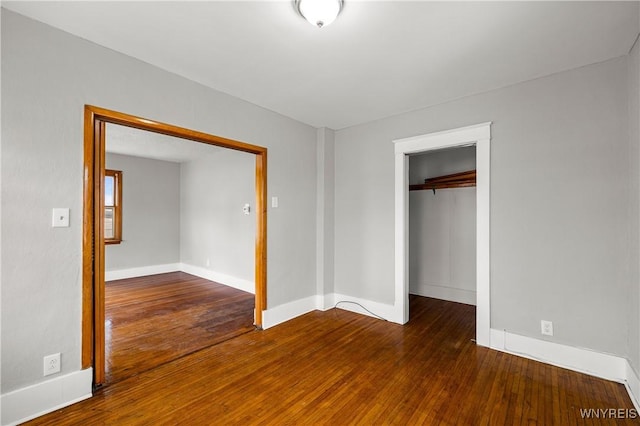 2511 Pine Ave, Niagara Falls, NY 14301 - unfurnished bedroom with hardwood / wood-style floors and a closet