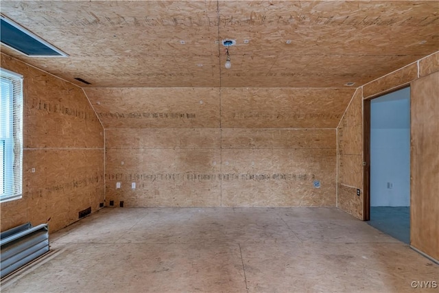 60 Van Buren St, Antwerp, NY 13608 - additional living space with vaulted ceiling