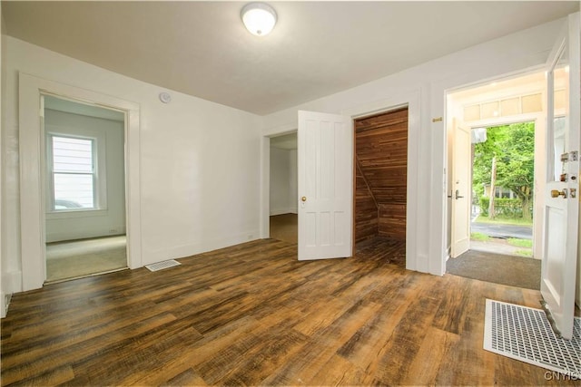 209 Lakeview Ave, Syracuse, NY 13204 - spare room featuring wood finished floors