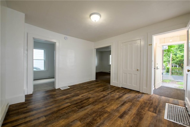 209 Lakeview Ave, Syracuse, NY 13204 - empty room with dark wood-style flooring and baseboards