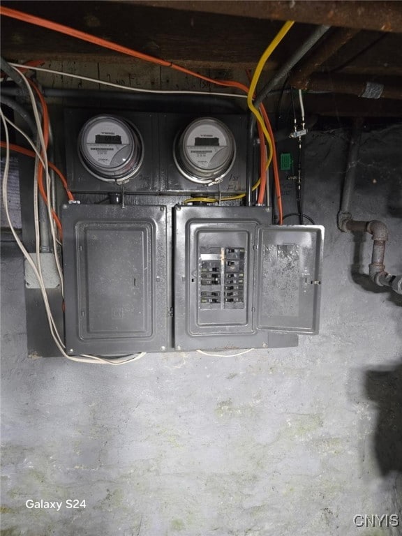 209 Lakeview Ave, Syracuse, NY 13204 - utilities with electric panel