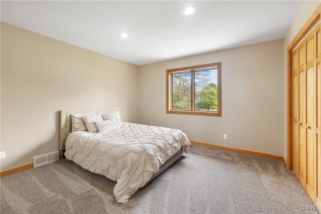 4925 Bentbrook Dr, Manlius, NY 13104 - bedroom with light colored carpet, recessed lighting, and a closet