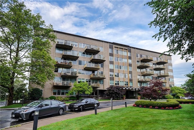 1400 E Ave Unit Un609, Rochester, NY 14610 - view of apartment building / complex
