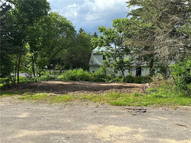 8362 Price Rd, Floyd, NY 13354 - view of home's exterior with a gambrel roof