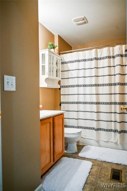 107 Naymik Dr, Sullivan, NY 13037 - full bathroom featuring vanity, a shower with curtain, and tile patterned flooring