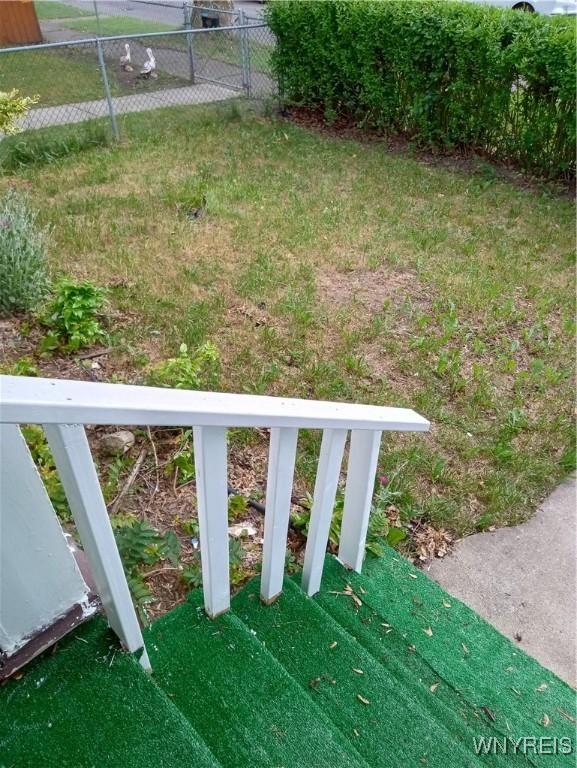 2436 Cleveland Ave, Niagara Falls, NY 14305 - view of yard