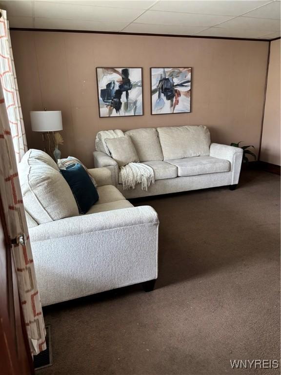 150 Weiss St, Buffalo, NY 14206 - living room with carpet flooring