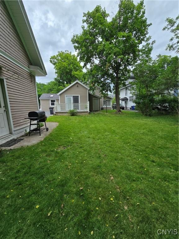 259 Flower Ave W, Watertown-City, NY 13601 - view of green lawn