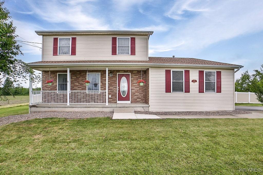 6850 Shawnee Rd, Wheatfield, NY 14120 - photo 1