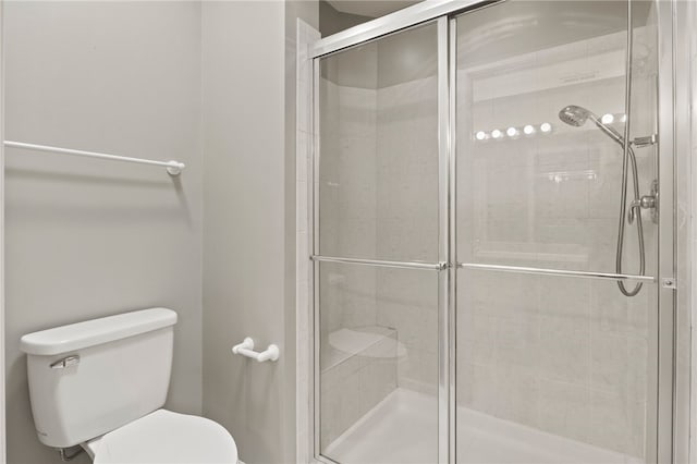 189 Maryview Dr, Penfield, NY 14580 - full bath featuring toilet and a shower stall